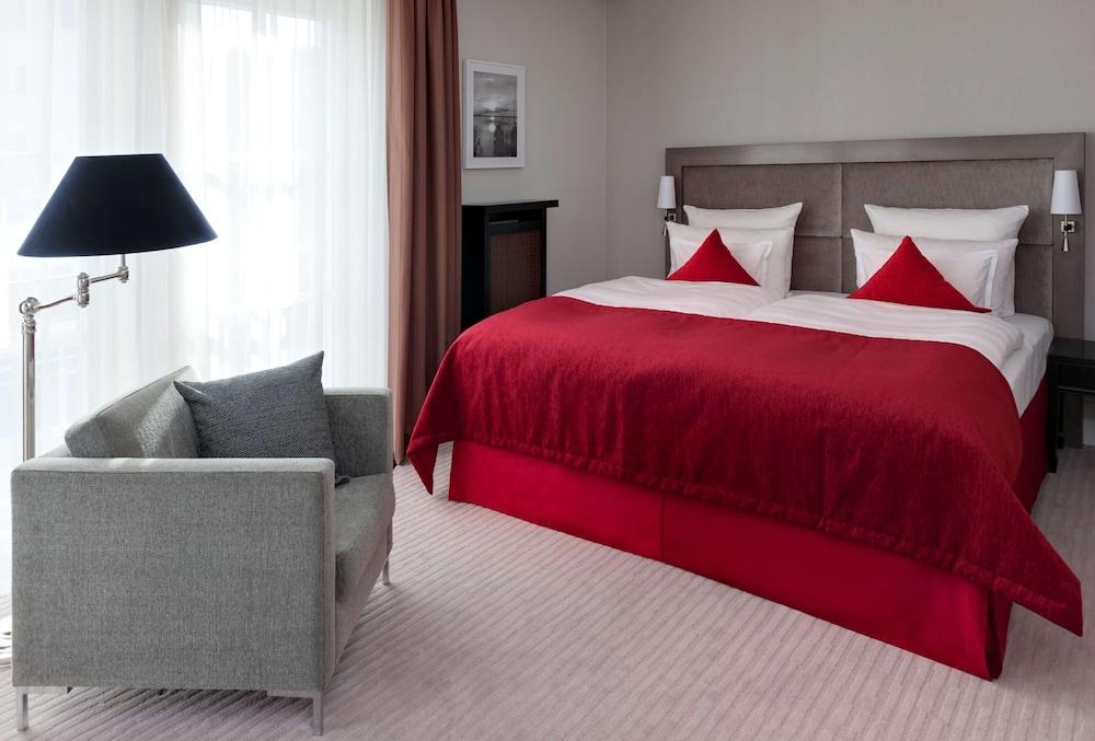 Steigenberger Grandhotel & Spa Heringsdorf Buitenkant foto A room at the hotel
