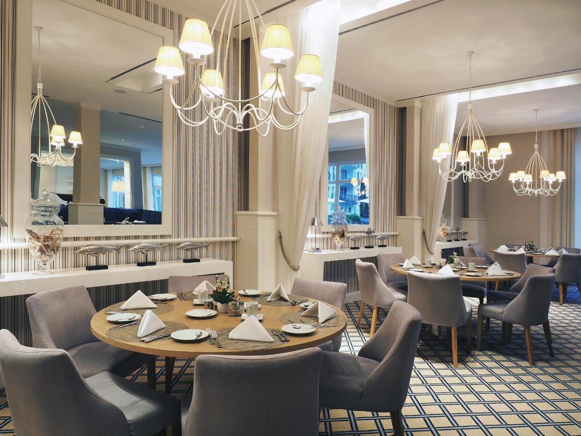 Steigenberger Grandhotel & Spa Heringsdorf Buitenkant foto The restaurant