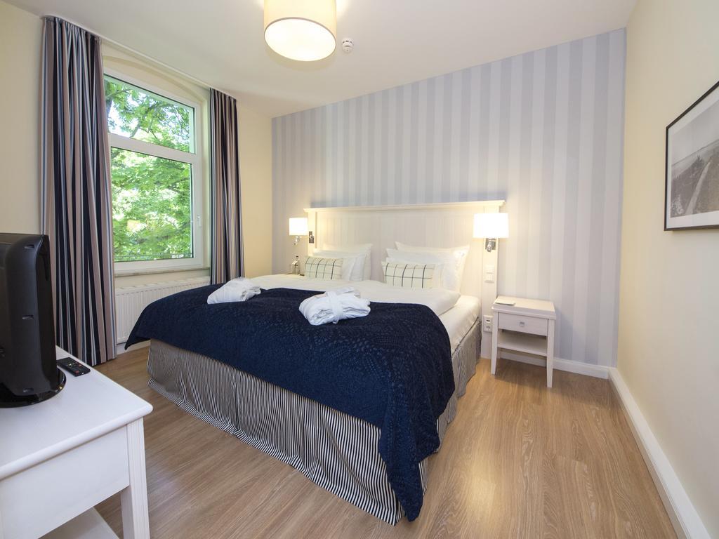 Steigenberger Grandhotel & Spa Heringsdorf Buitenkant foto A room at the hotel